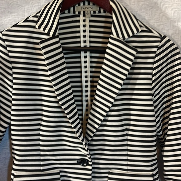 Black and white blazer - Picture 2 of 4